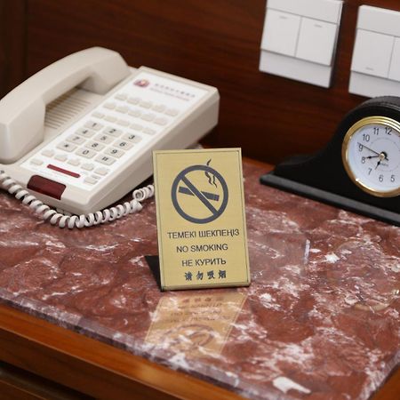 Soluxe Hotel Almaty Bilik gambar