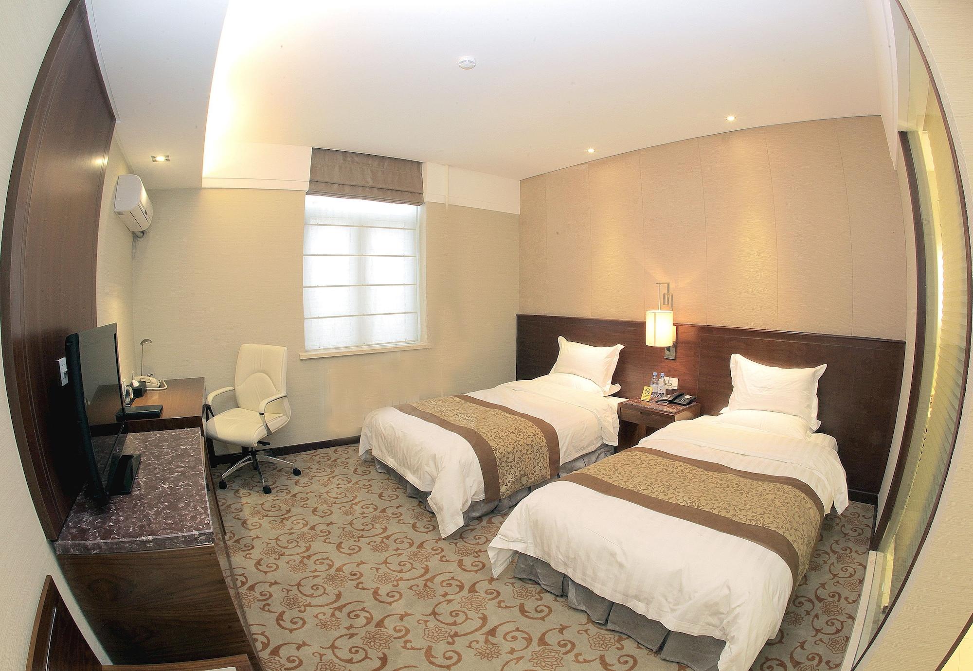 Soluxe Hotel Almaty Luaran gambar