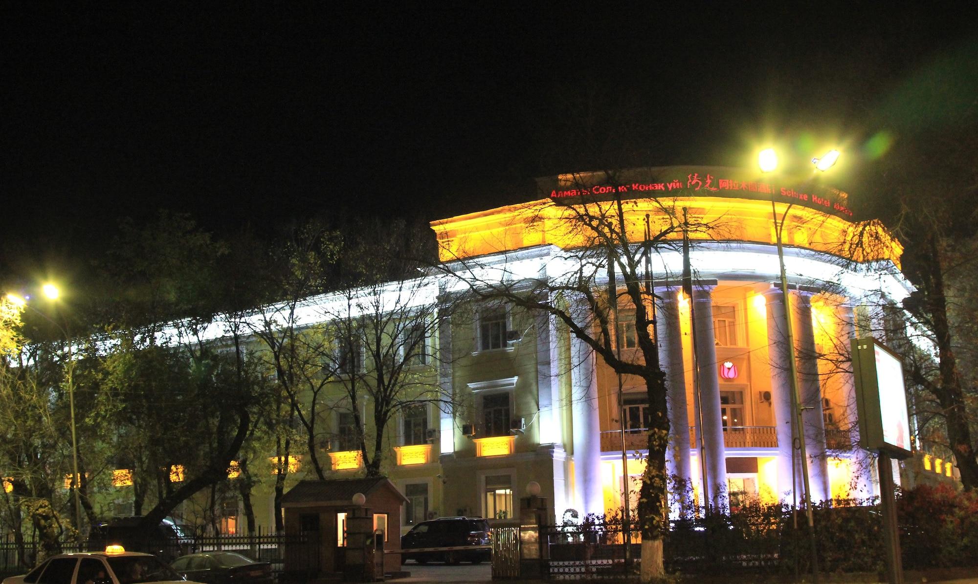Soluxe Hotel Almaty Luaran gambar